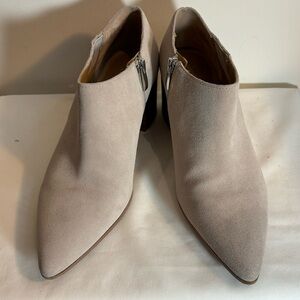 FRANCO SARTO Sz 9 Takoma Booties Low Top Pointy Toes Western Styling Boots